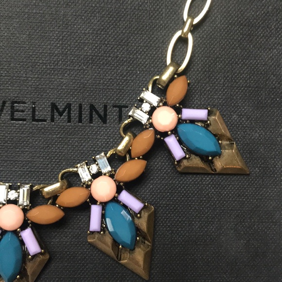 📍GONE📍 JEWELMINT - EUC necklace - Picture 3 of 7